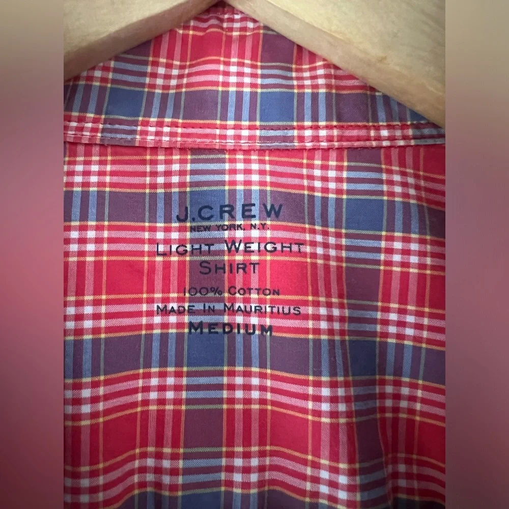J. Crew Lightweight Shirt Men’s Button Down Red Blue Plaid Check 100% Cotton Med